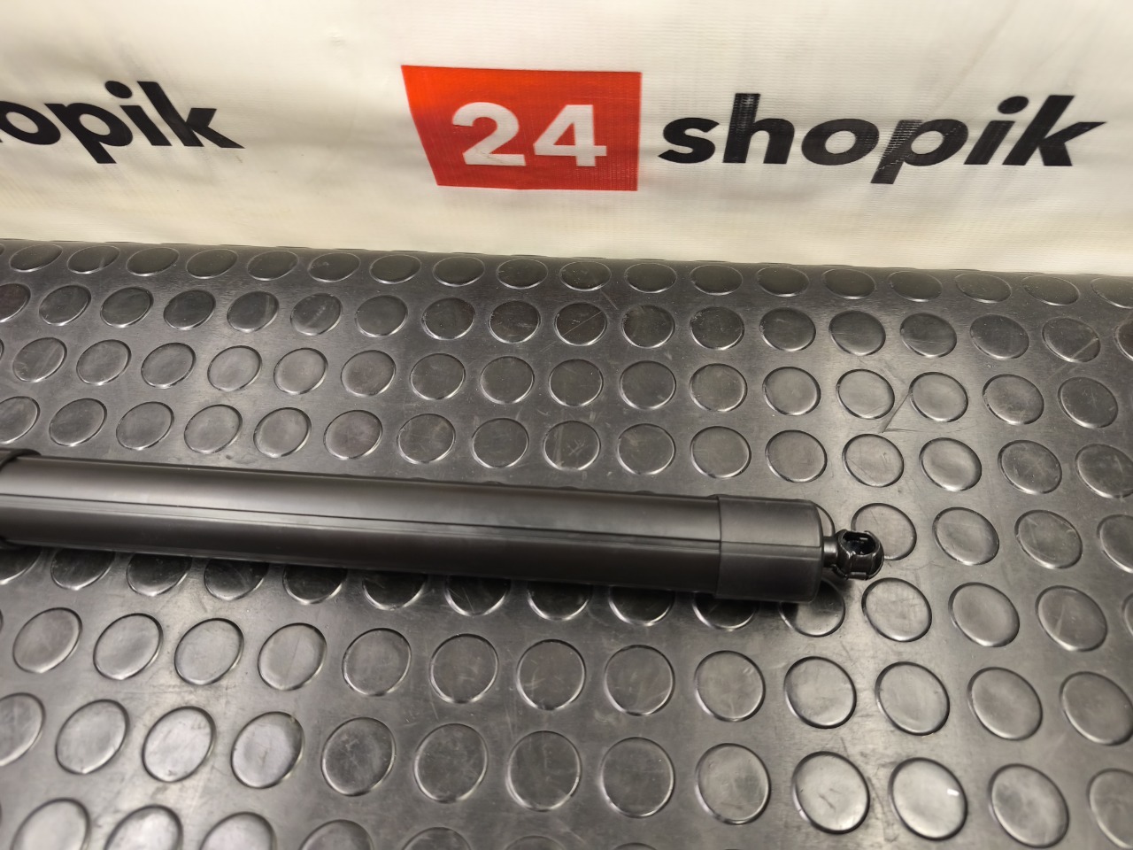 Амортизатор крышки багажника, 16000 рублей, Красноярск