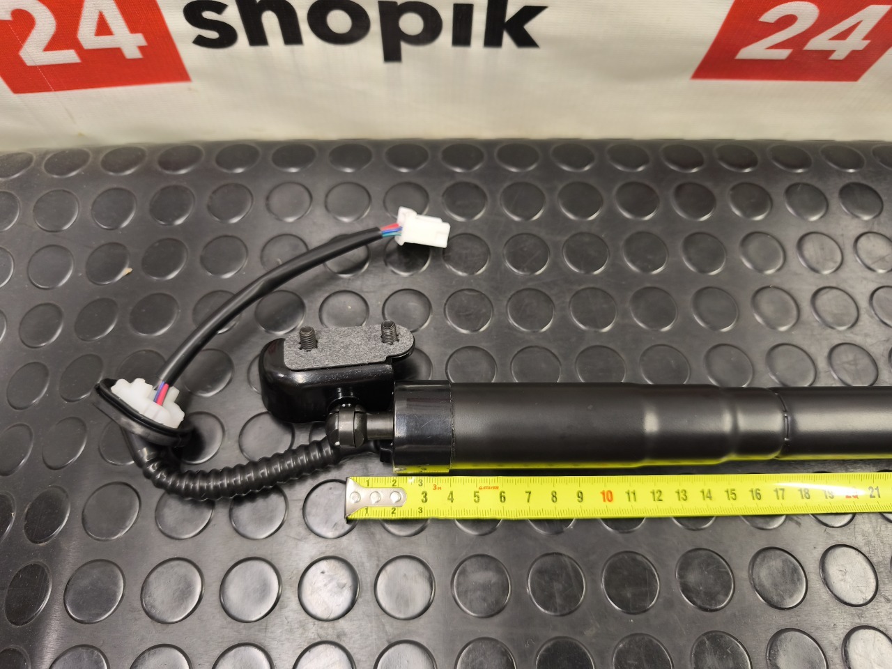 Амортизатор крышки багажника, 16000 рублей, Красноярск