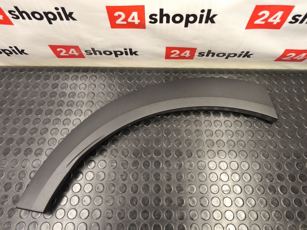 Накладка крыла, 4500 рублей, Красноярск