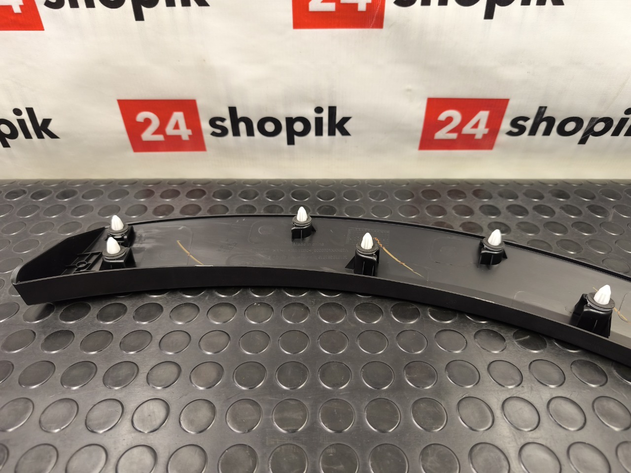 Накладка крыла, 4500 рублей, Красноярск