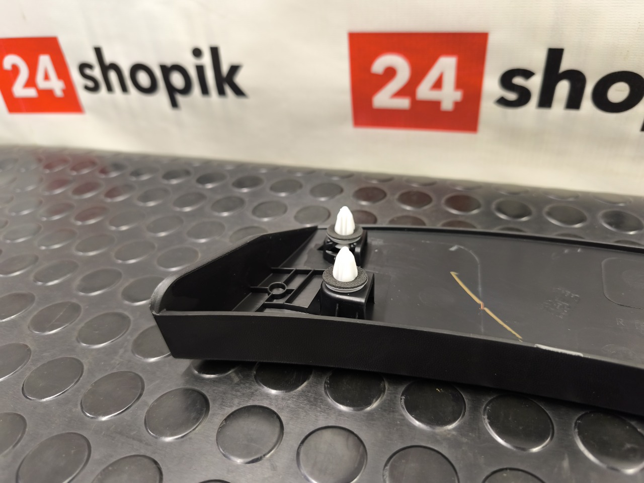 Накладка крыла, 4500 рублей, Красноярск