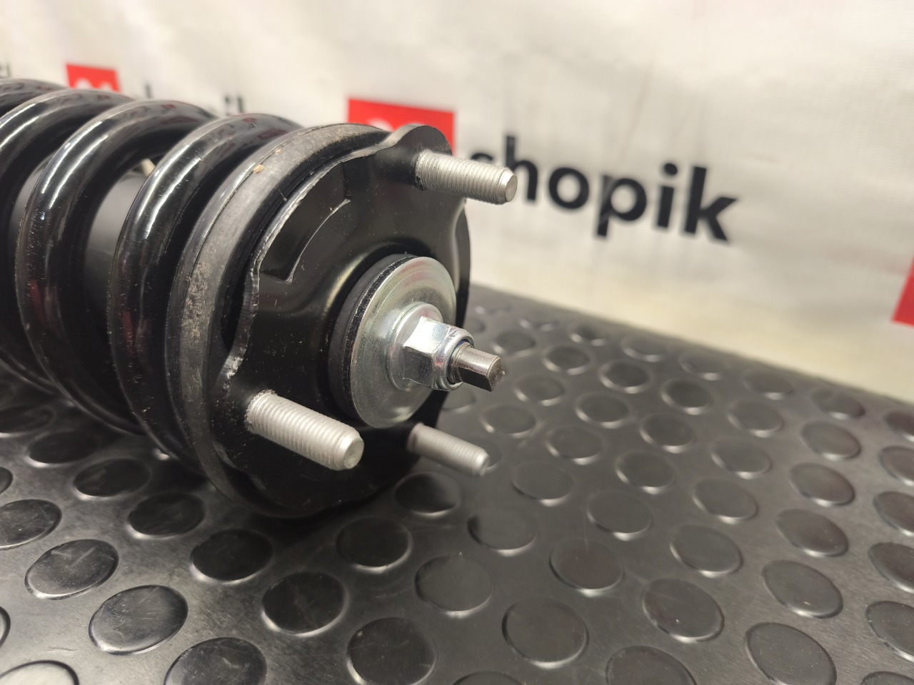 Амортизатор, 13000 рублей, Красноярск