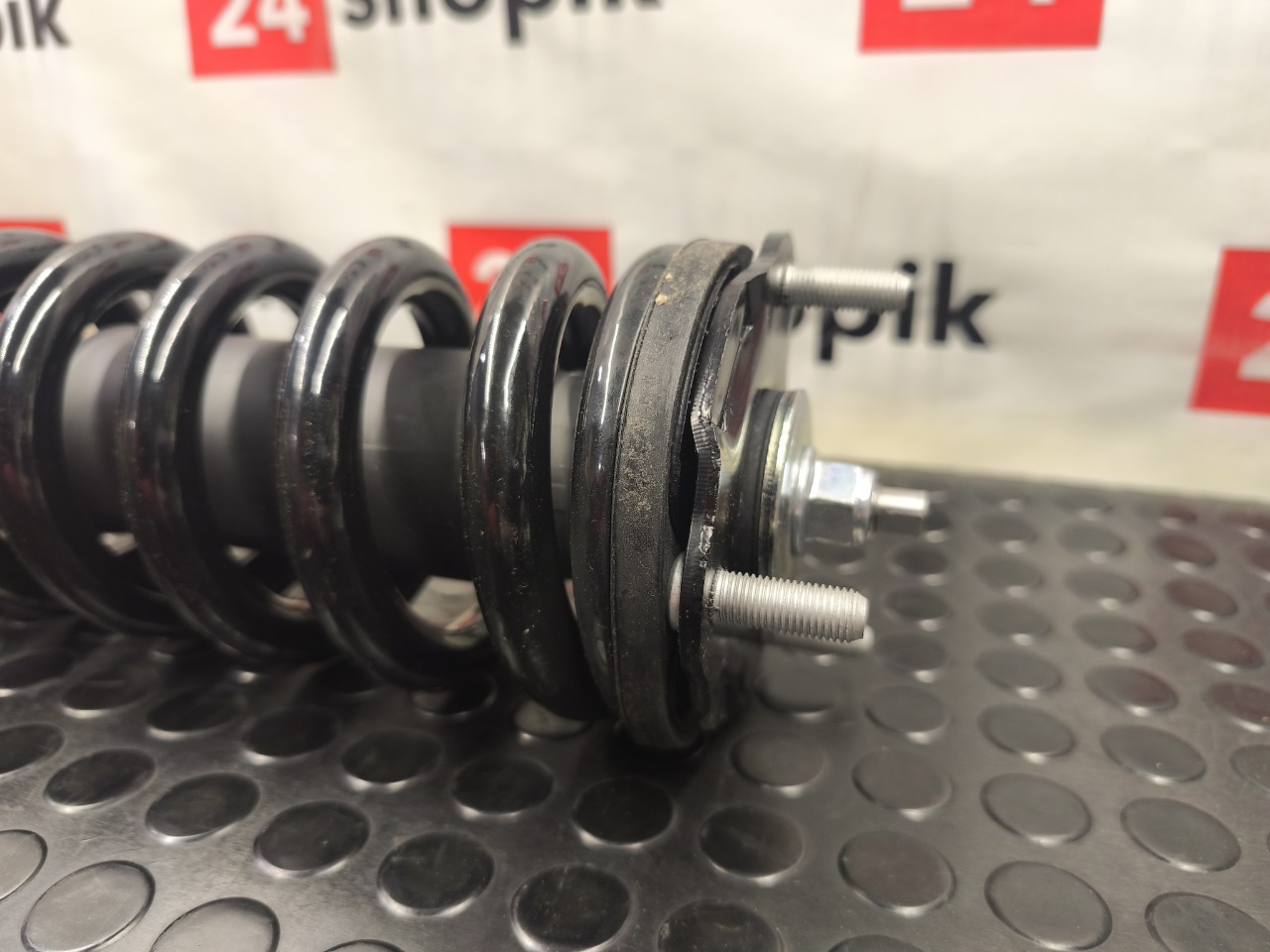 Амортизатор, 13000 рублей, Красноярск