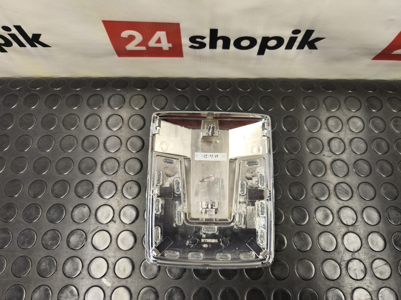 Эмблема решетки радиатора, 2500 рублей, Красноярск