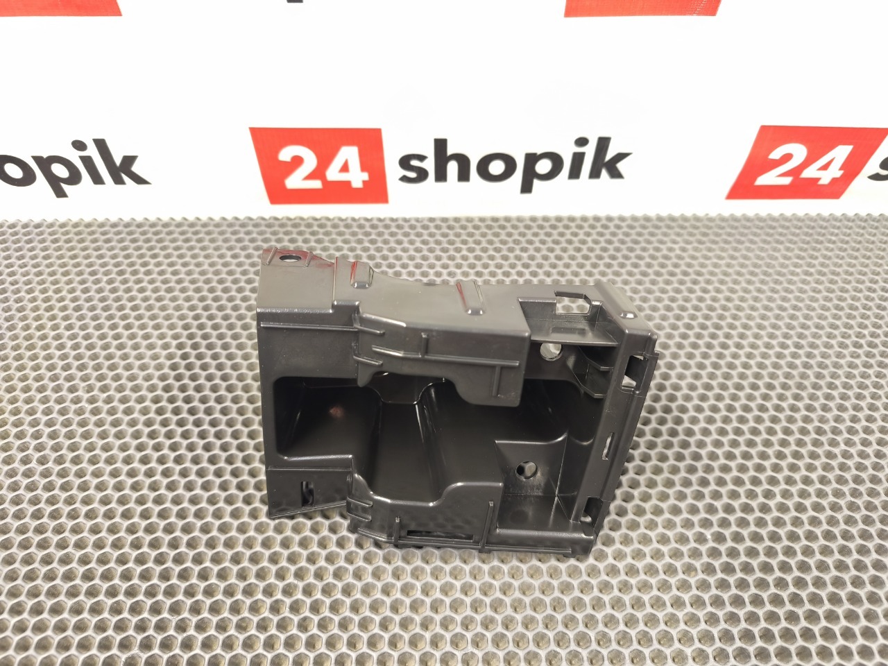 Кронштейн стоп-сигнала, 2800 рублей, Красноярск