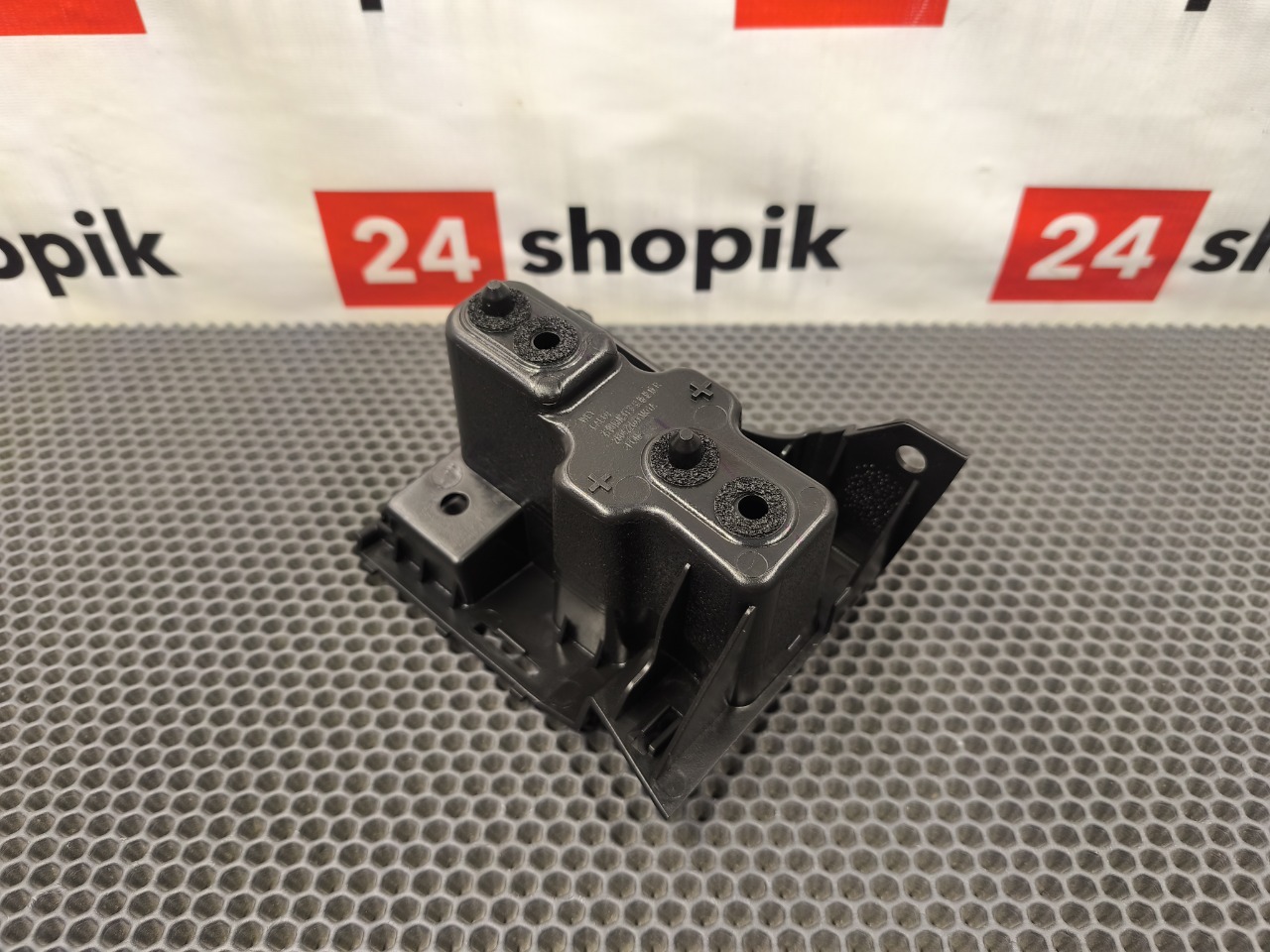 Кронштейн стоп-сигнала, 2800 рублей, Красноярск