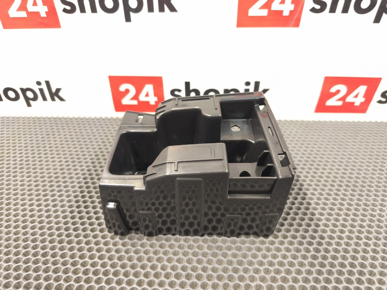 Кронштейн стоп-сигнала, 2800 рублей, Красноярск