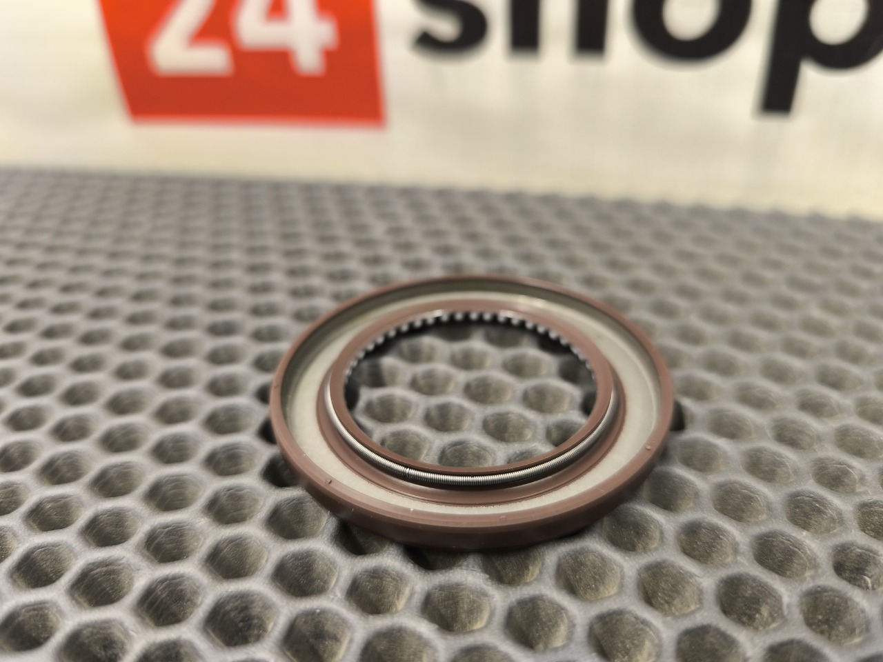 Сальник гидротрансформатора, 1000 рублей, Красноярск