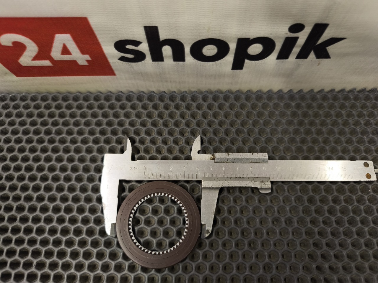 Сальник гидротрансформатора, 1000 рублей, Красноярск