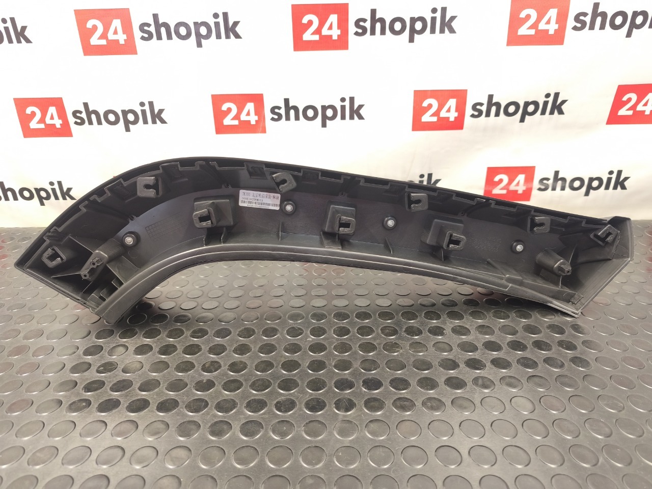 Накладка крыла, 4500 рублей, Красноярск