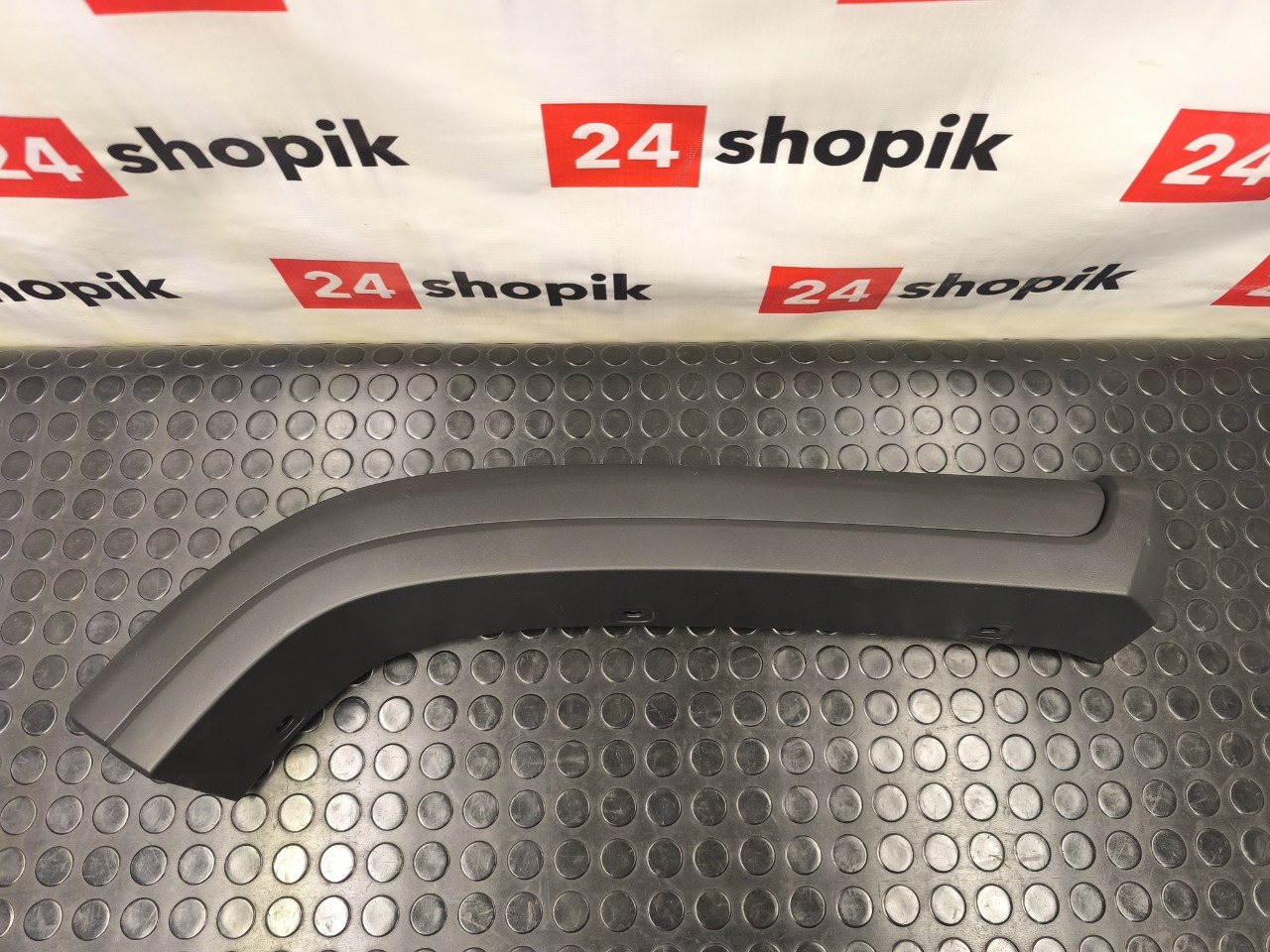 Накладка крыла, 4500 рублей, Красноярск