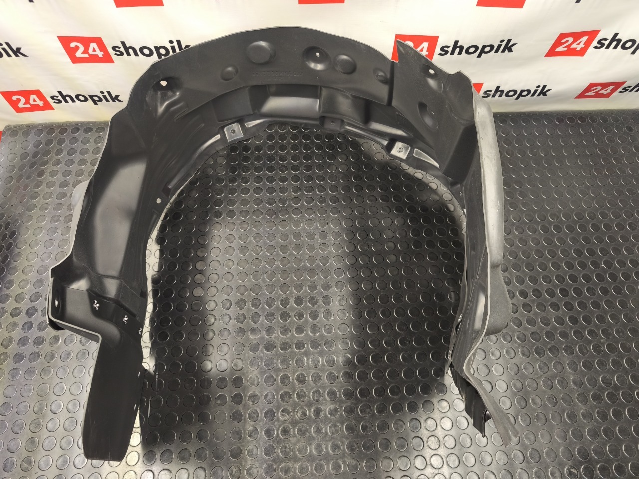 Подкрылок, 3000 рублей, Красноярск