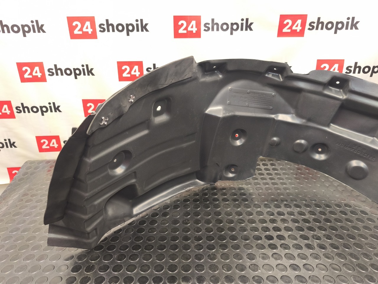 Подкрылок, 3000 рублей, Красноярск