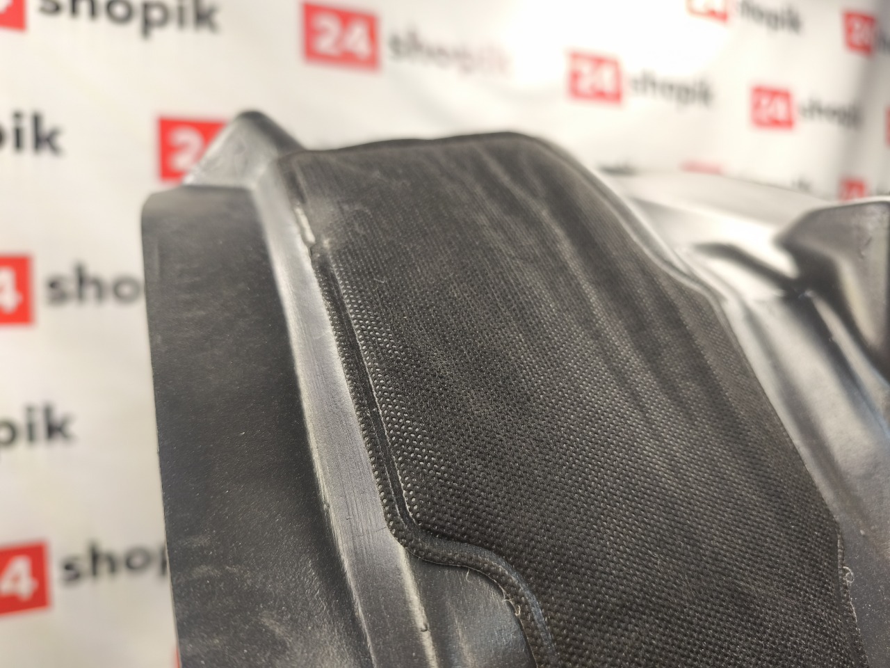 Подкрылок, 3000 рублей, Красноярск