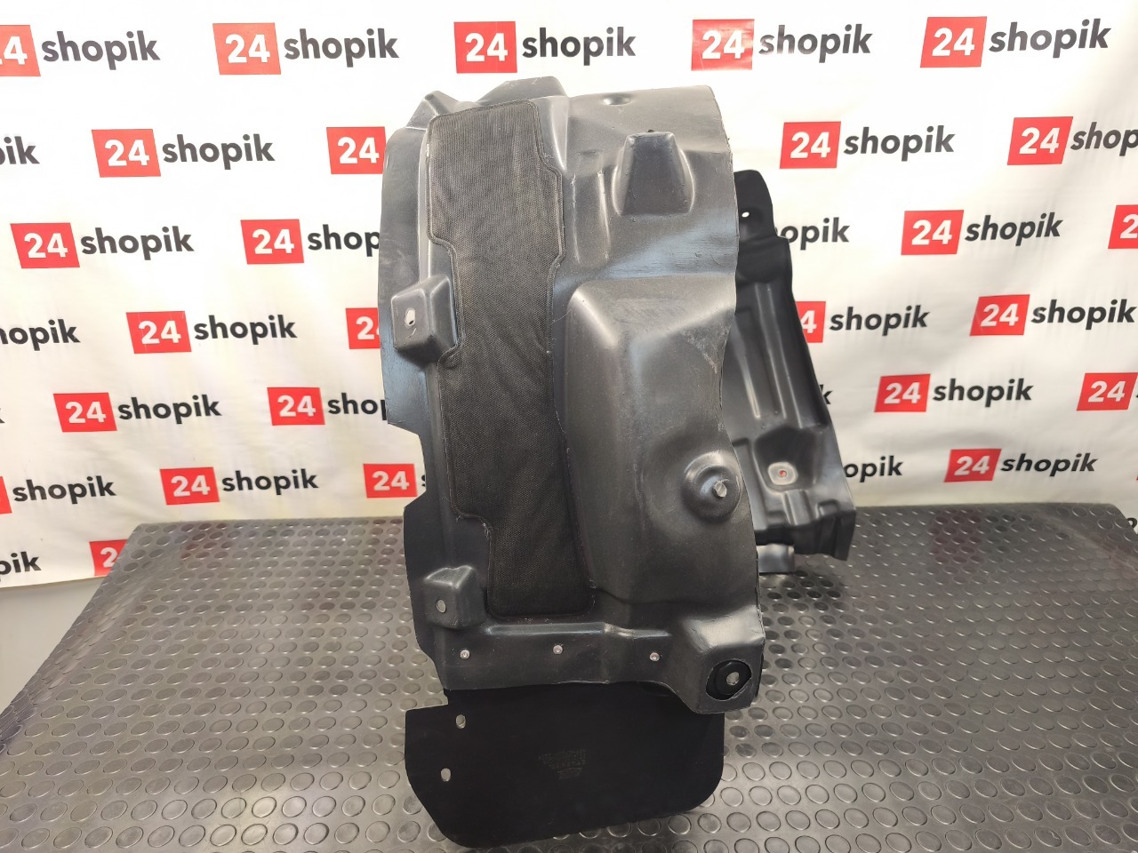 Подкрылок, 3000 рублей, Красноярск