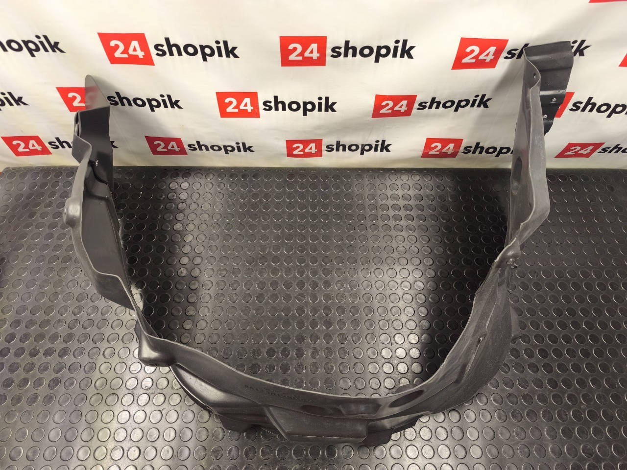 Подкрылок, 3000 рублей, Красноярск