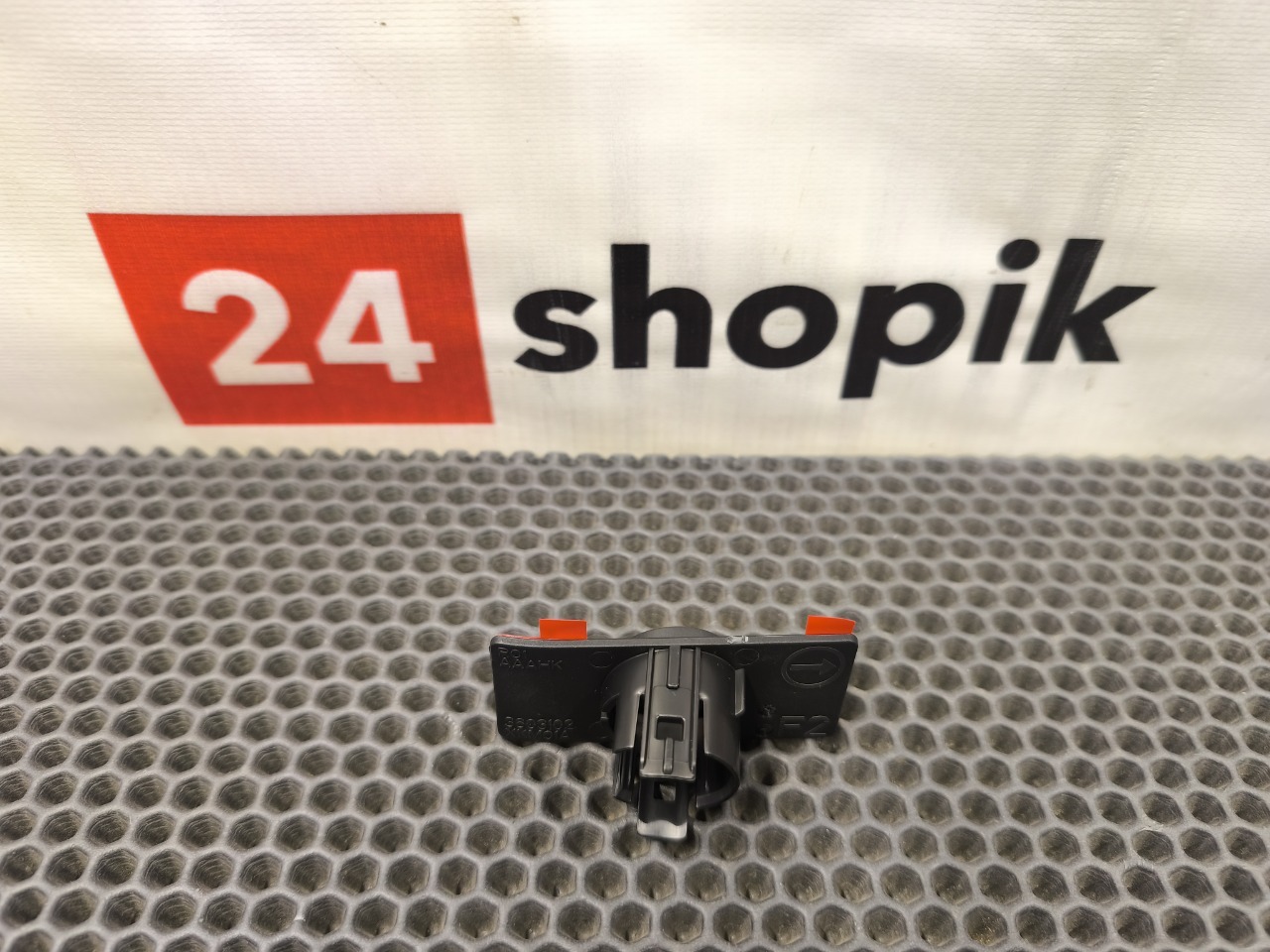 Кронштейн датчика парктроника, 2000 рублей, Красноярск