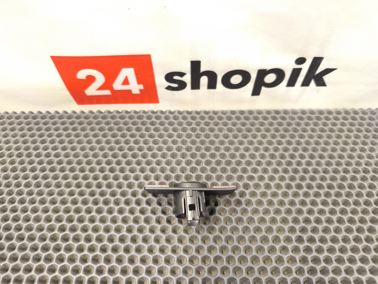 Кронштейн датчика парктроника, 2000 рублей, Красноярск