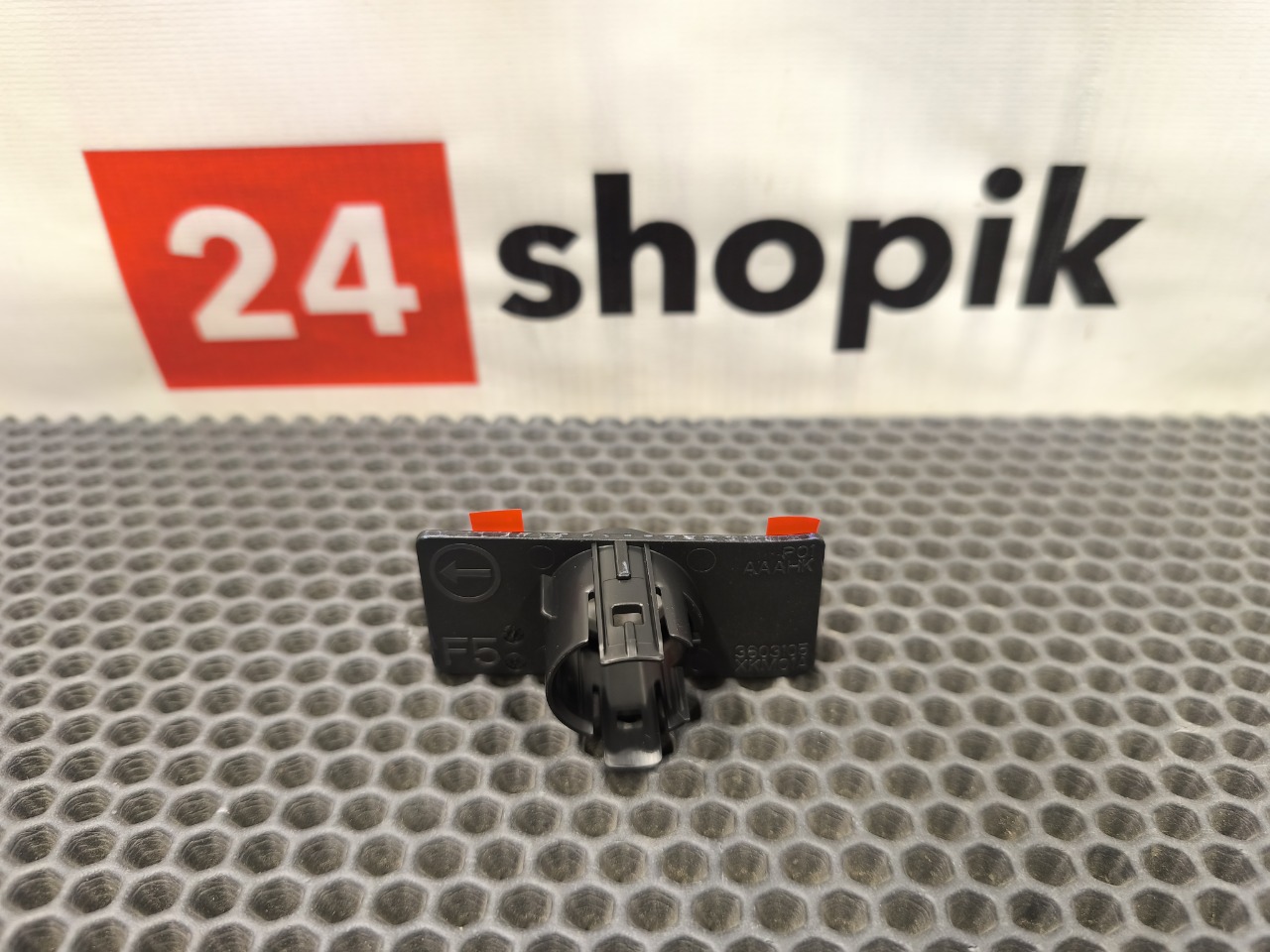 Кронштейн датчика парктроника, 2000 рублей, Красноярск