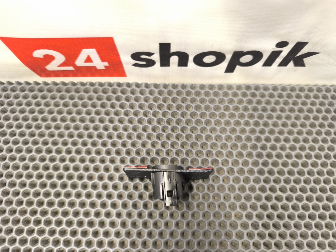 Кронштейн датчика парктроника, 2000 рублей, Красноярск