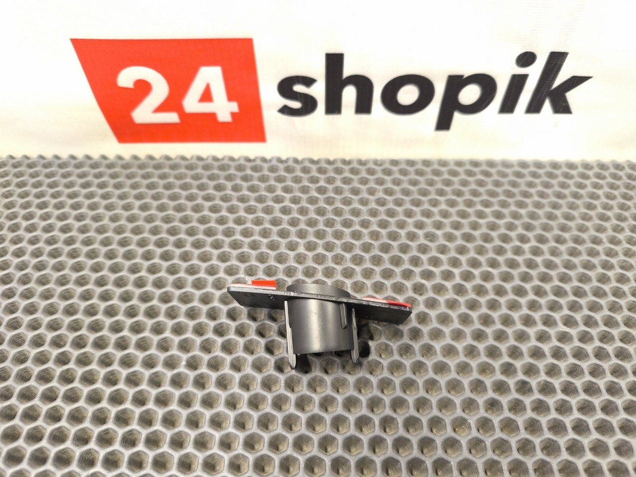 Кронштейн датчика парктроника, 2000 рублей, Красноярск