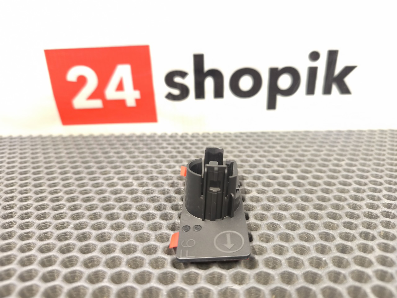 Кронштейн датчика парктроника, 2000 рублей, Красноярск