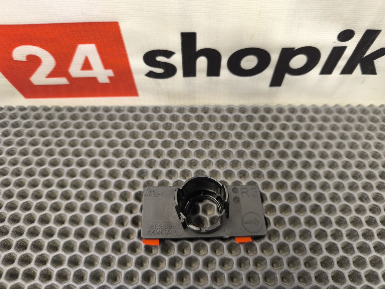 Кронштейн датчика парктроника, 2000 рублей, Красноярск