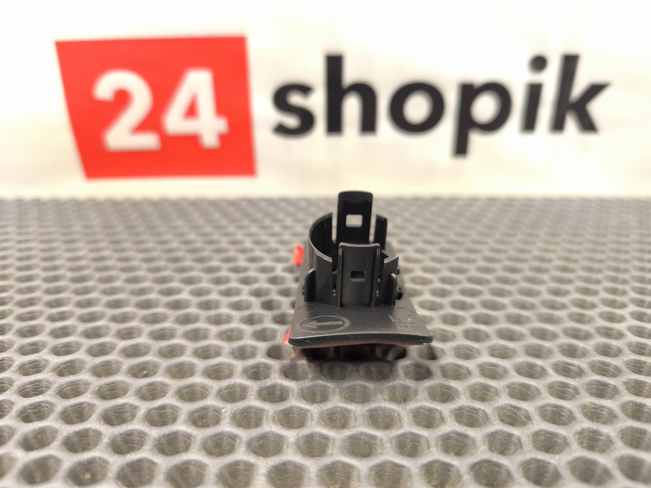 Кронштейн датчика парктроника, 2000 рублей, Красноярск