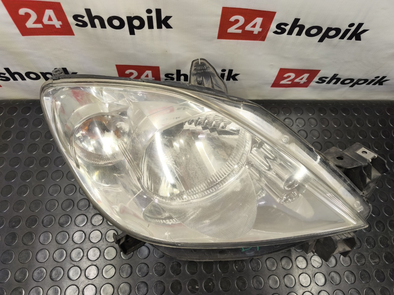 Фара, 2200 рублей, Красноярск