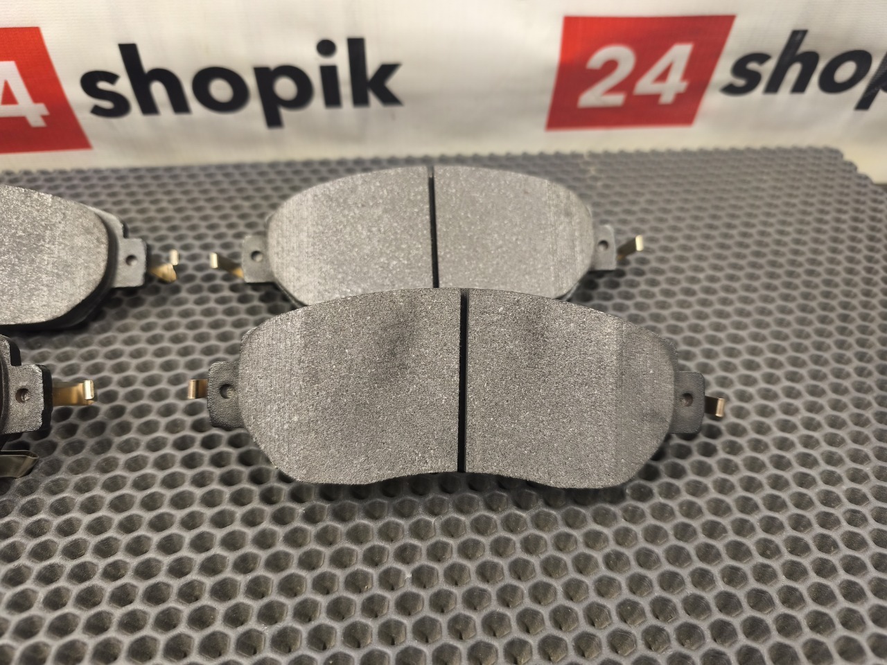 Тормозные колодки, 5500 рублей, Красноярск