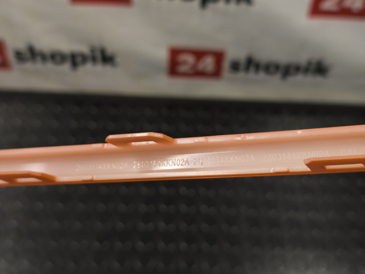 Молдинг бампера, 3800 рублей, Красноярск