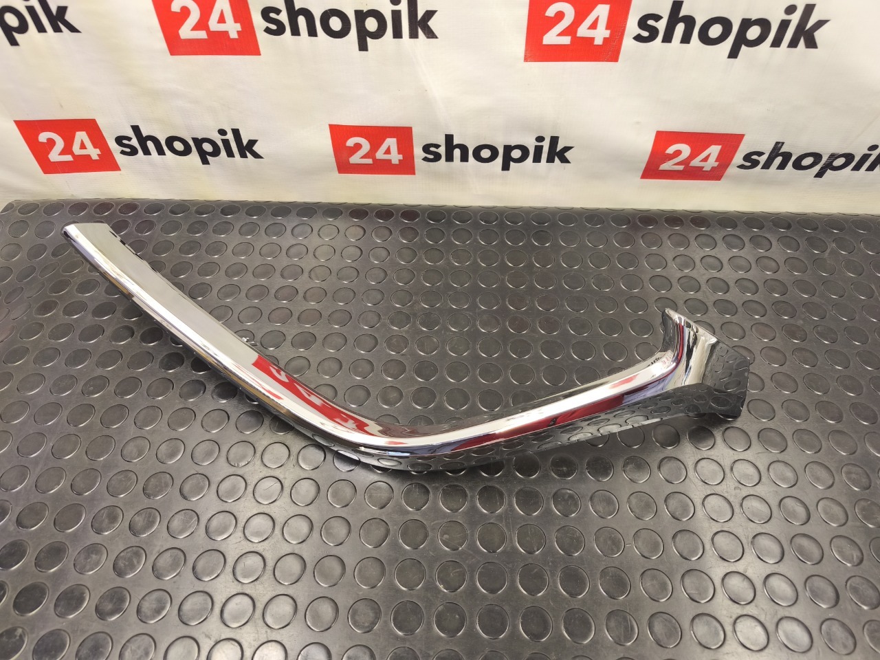 Молдинг решетки радиатора, 4500 рублей, Красноярск