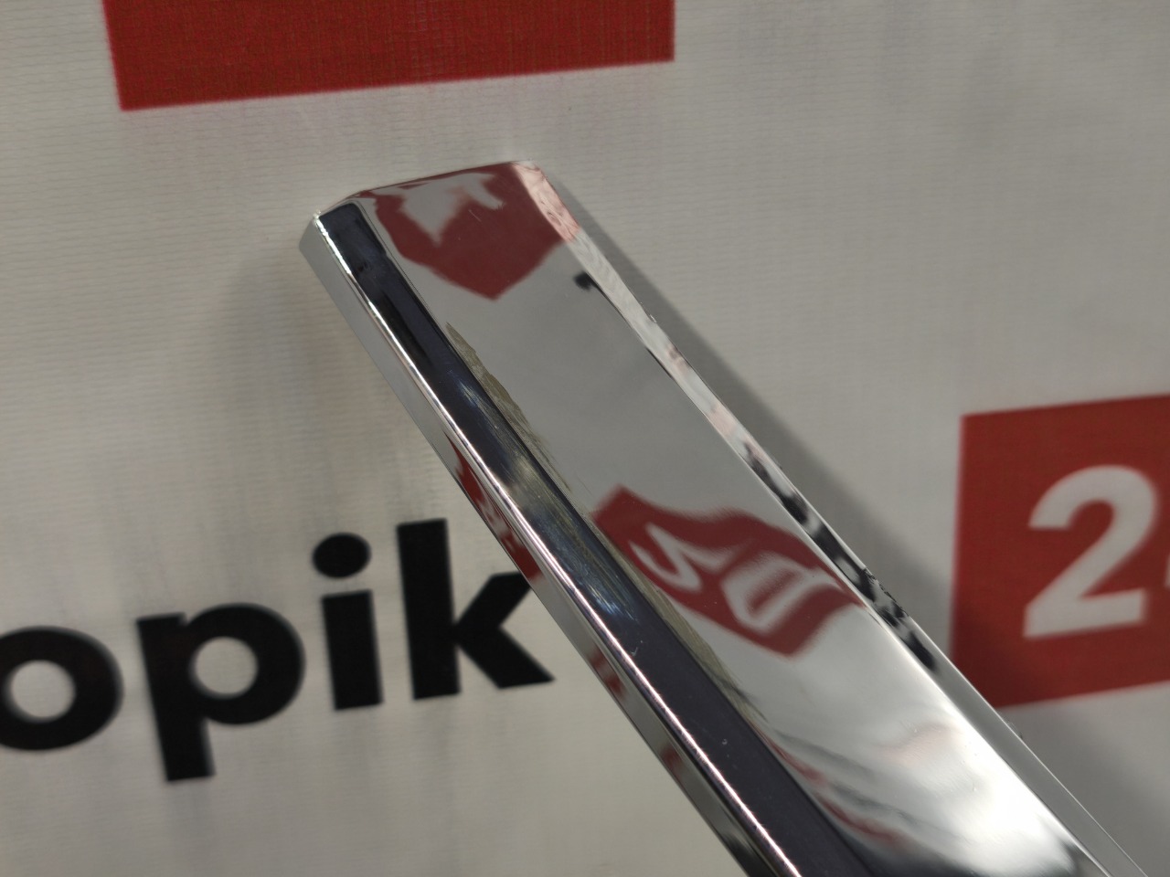 Молдинг решетки радиатора, 4500 рублей, Красноярск