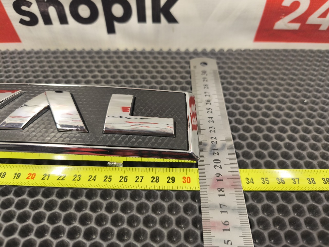 Эмблема решетки радиатора, 2500 рублей, Красноярск