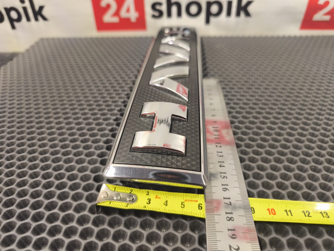 Эмблема решетки радиатора, 2500 рублей, Красноярск