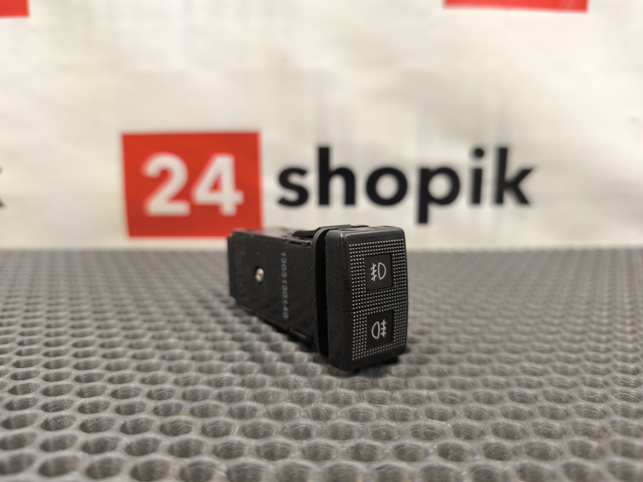 Кнопка противотуманных фар, 1000 рублей, Красноярск