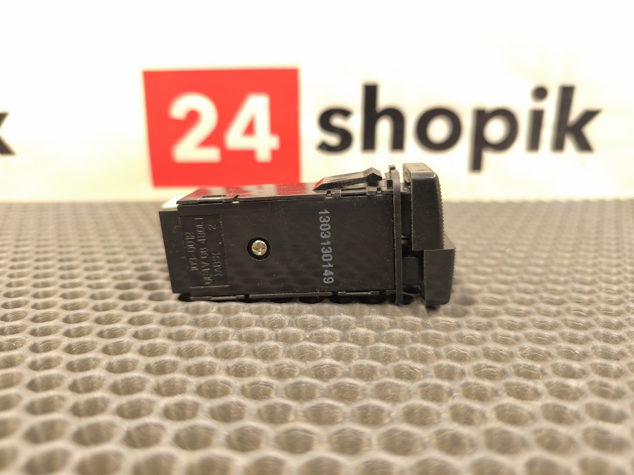 Кнопка противотуманных фар, 1000 рублей, Красноярск