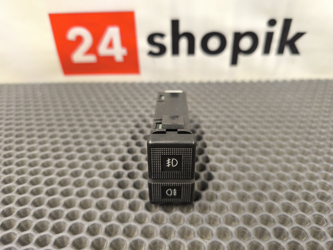 Кнопка противотуманных фар, 1000 рублей, Красноярск