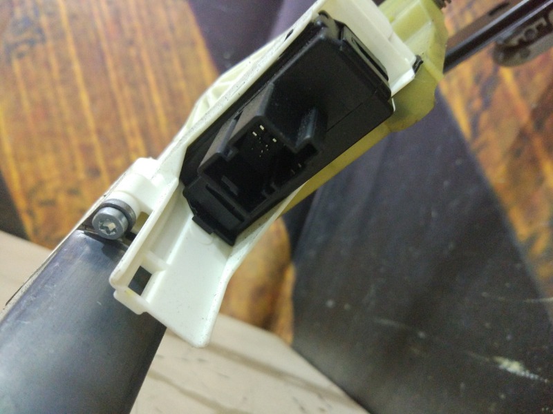 Стеклоподъемник, 2000 рублей, Красноярск