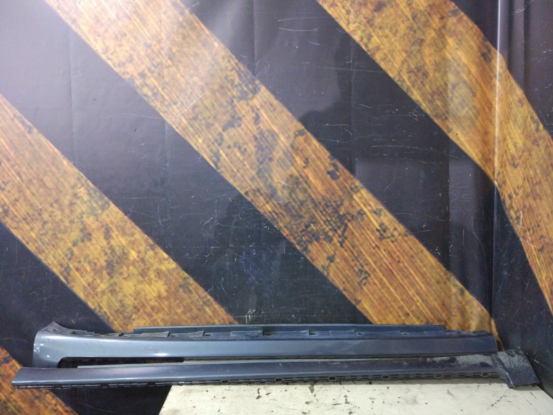 Комплект накладок на порог, 1800 рублей, Красноярск