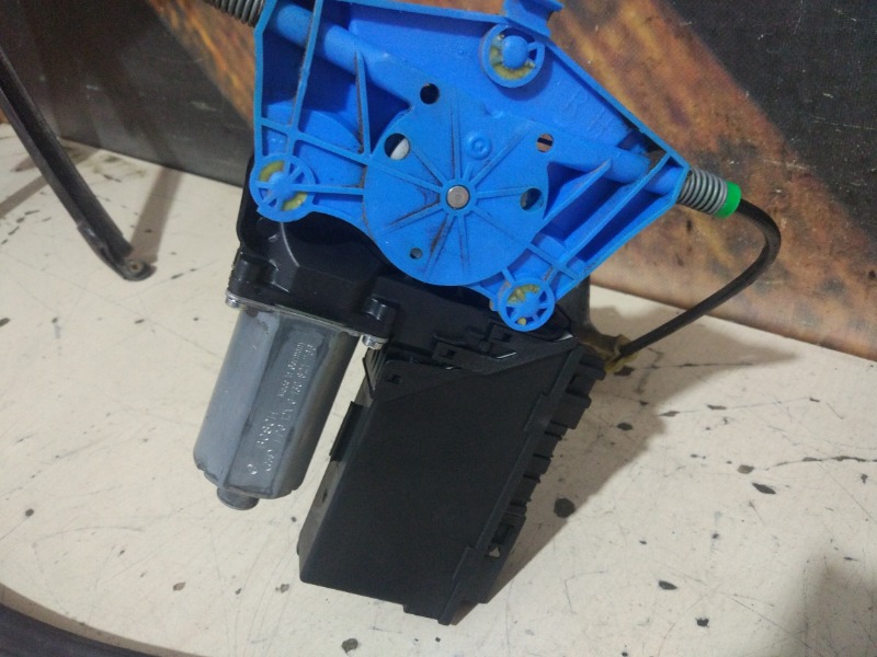 Стеклоподъемник, 2000 рублей, Красноярск