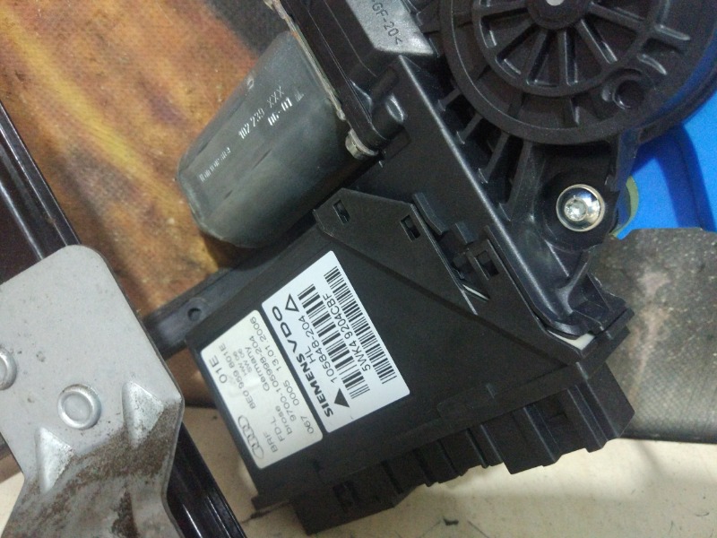 Стеклоподъемник, 2000 рублей, Красноярск