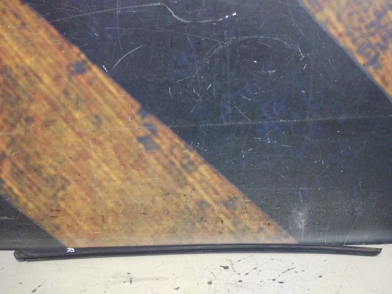 Молдинг лобового стекла, 500 рублей, Красноярск