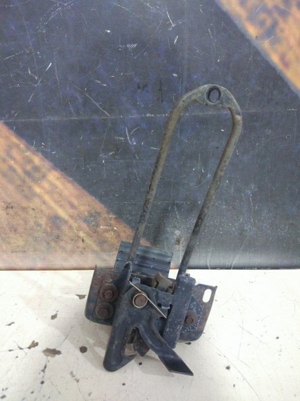 Замок капота, 700 рублей, Красноярск