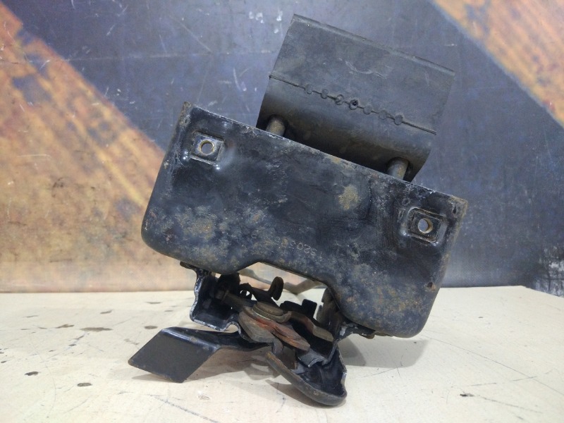 Замок капота, 700 рублей, Красноярск