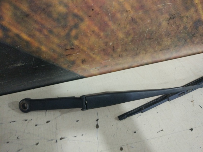 Дворник, 1000 рублей, Красноярск