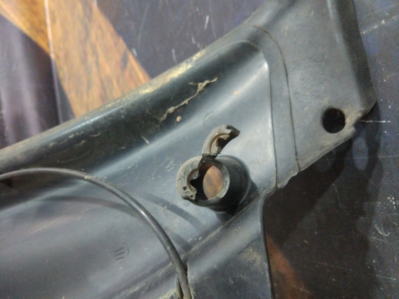 Решетка под лобовое стекло, 1500 рублей, Красноярск