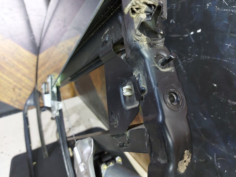 Стеклоподъемник, 1000 рублей, Красноярск