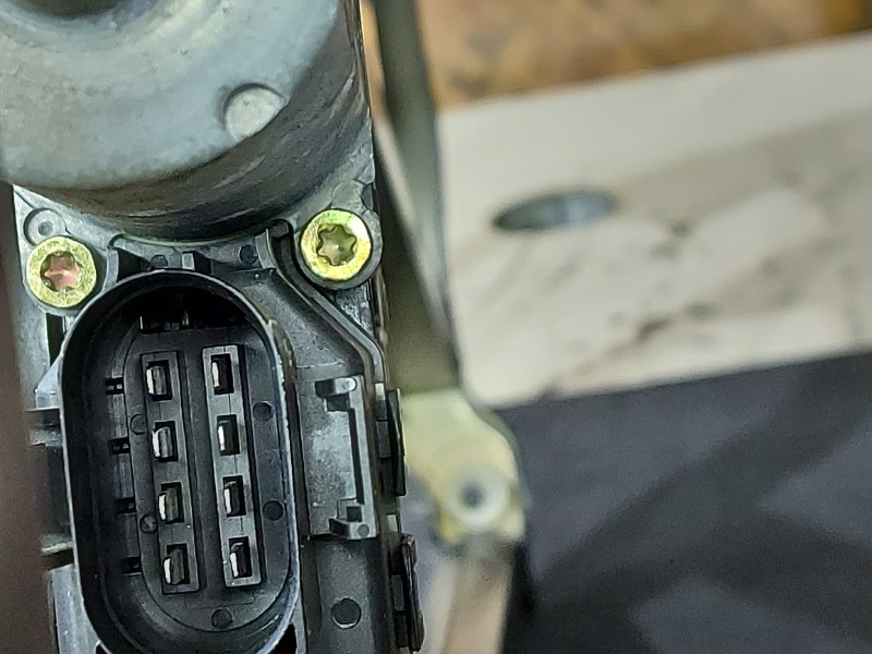 Стеклоподъемник, 1000 рублей, Красноярск