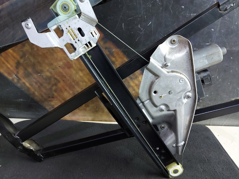 Стеклоподъемник, 1000 рублей, Красноярск